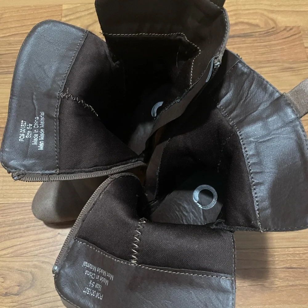 Zuri Women's Ankle Boots Size 5.5